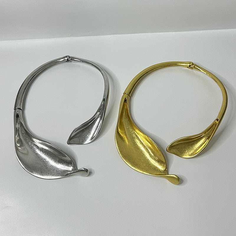 Gold Leaf Flower Collar Bracelet