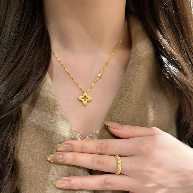 Hollow brushed five-flower four-leaf clover bracelet necklace