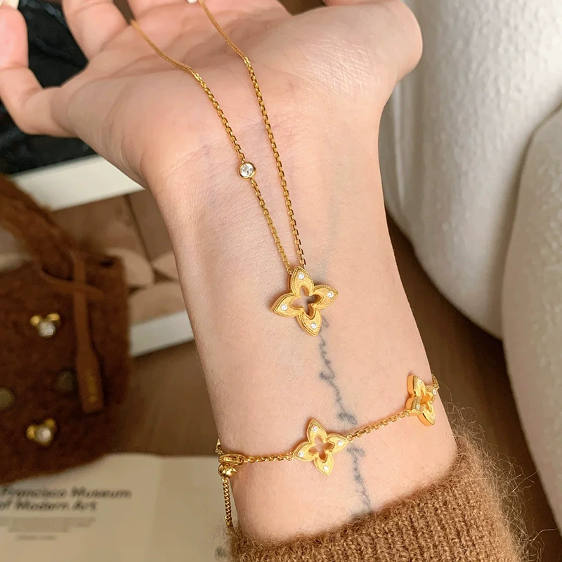 Hollow brushed five-flower four-leaf clover bracelet necklace