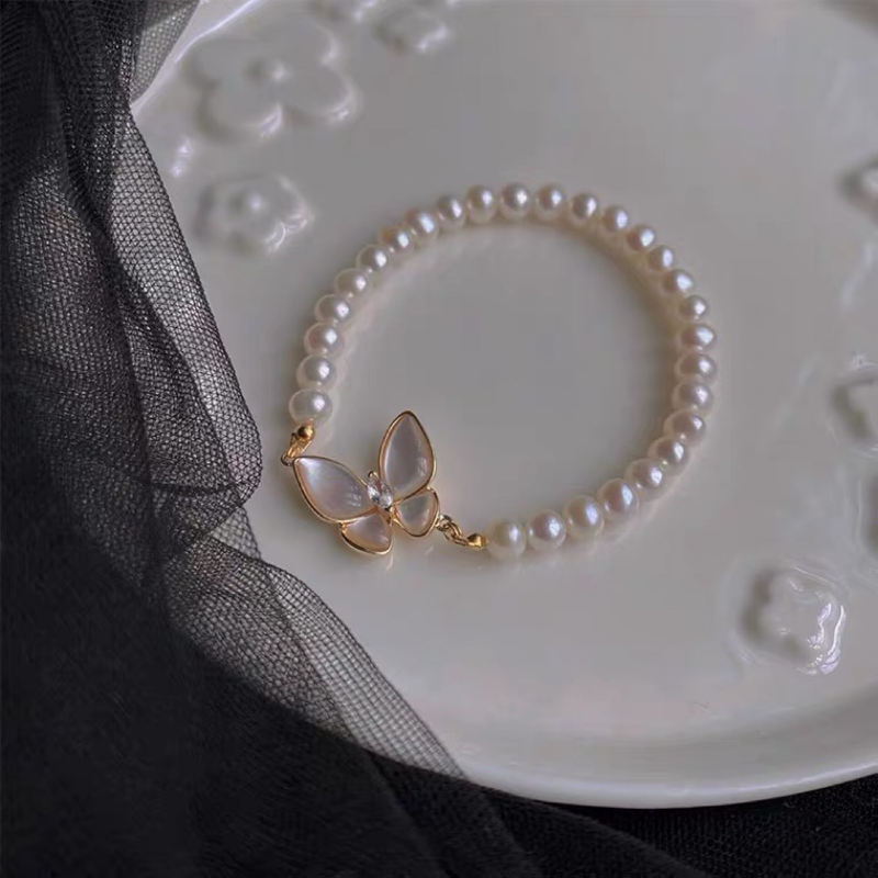 Dancing Butterfly • Freshwater Pearl Bracelet
