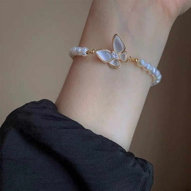 Dancing Butterfly • Freshwater Pearl Bracelet