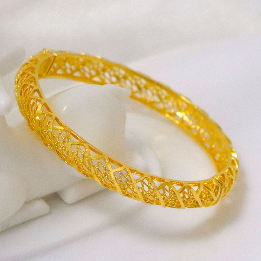 Clip-on hollow bracelet