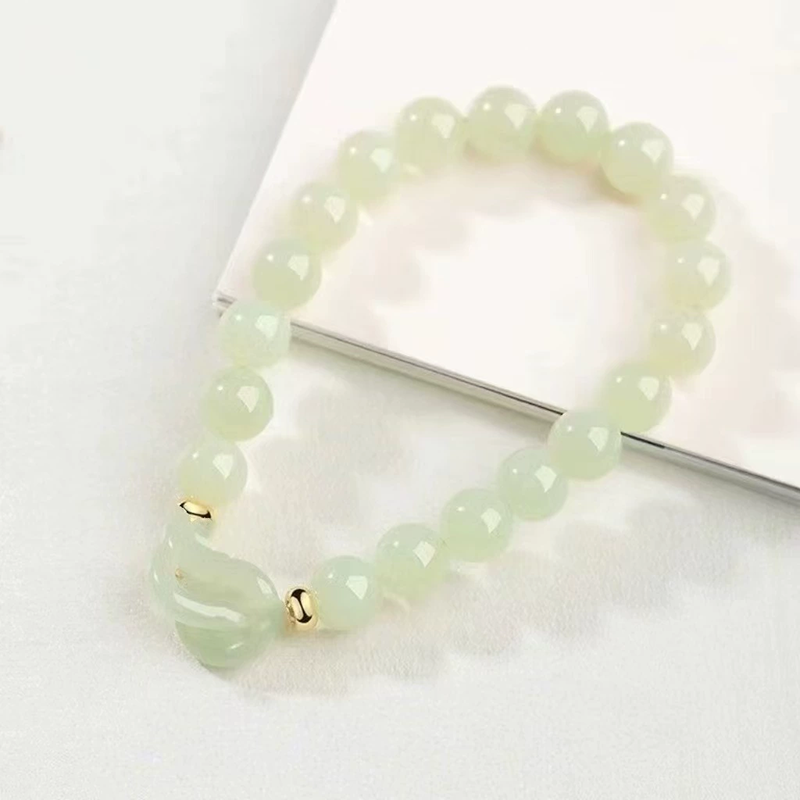 Accompany • Emerald Jade stone bracelet