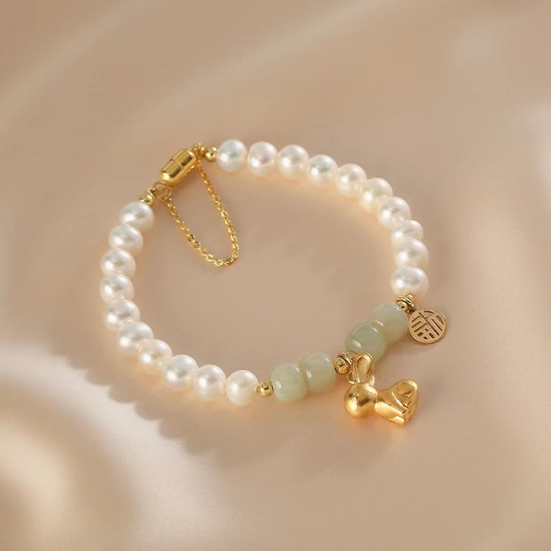 Pulsera de piedra jade Esmeralda y Perla · Conejito