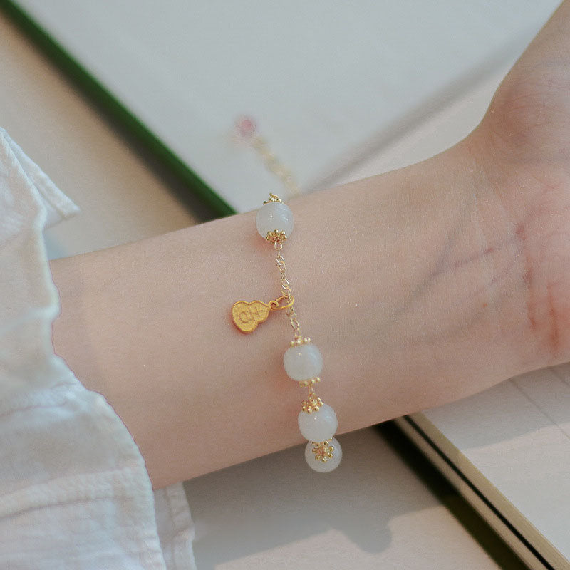 Simple • Emerald Jade stone bracelet