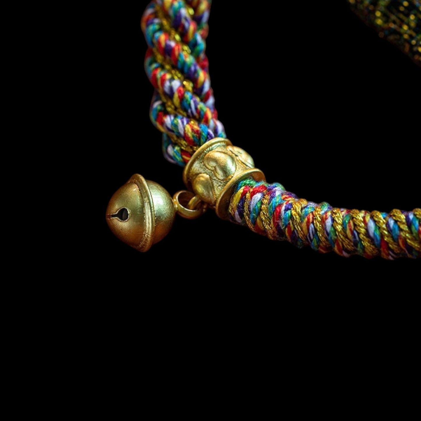 Tibetan Om Mani Padme Hum Carved Amulet Bracelet