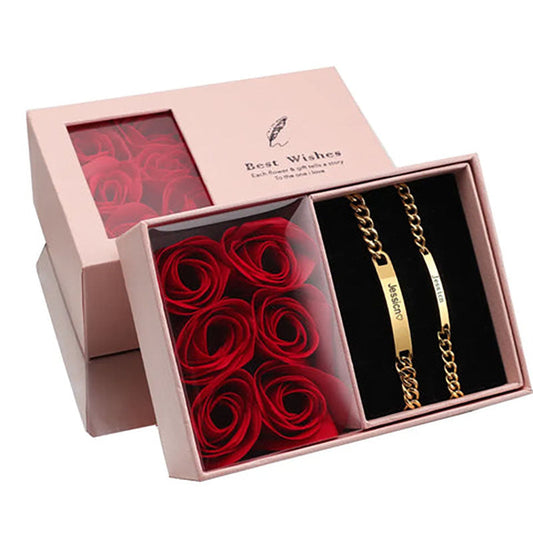 Engravable name bracelet rose gift box