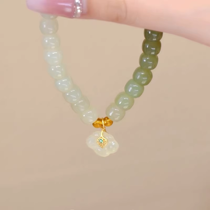 Lucky Lock Natural Emerald Jade Stone Bracelet