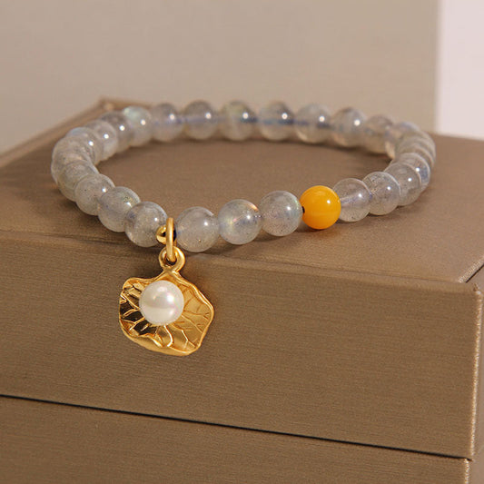 Lucky Shell • Natural Moonstone Bracelet