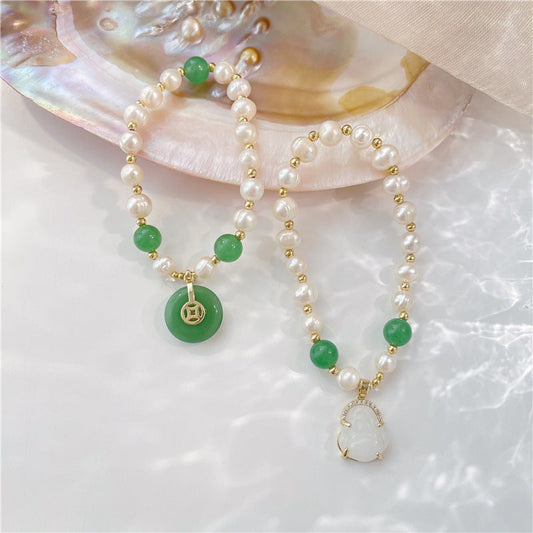 Lucky clasp • Pearl jade bracelet